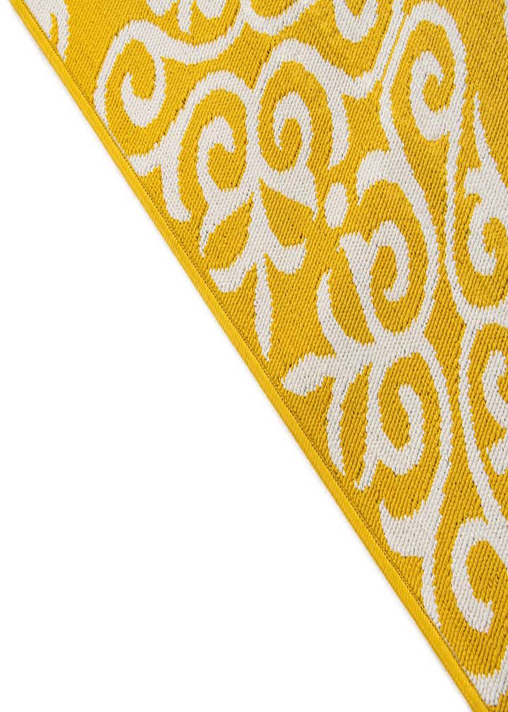 5' 3 x 7' 8 Easy-Clean Botanical Indoor / Outdoor Rug