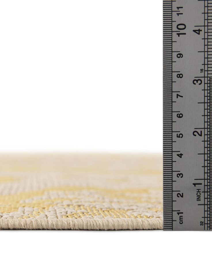 Detail image of 4' x 6'  Washable Botanical Indoor / Outdoor Rug