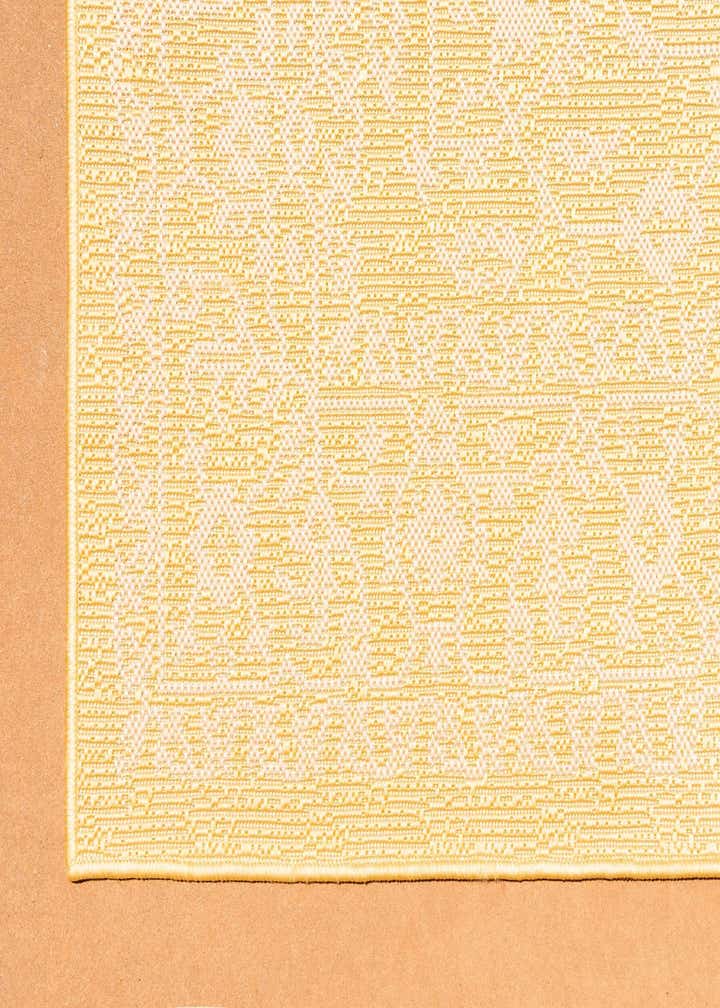 2' x 3' Easy-Clean Botanical Indoor / Outdoor Rug