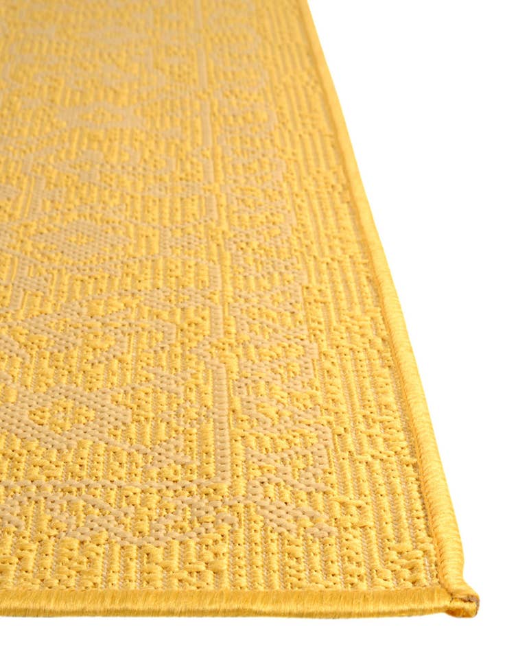 Detail image of 2' x 3' Easy-Clean Botanical Indoor / Outdoor Rug