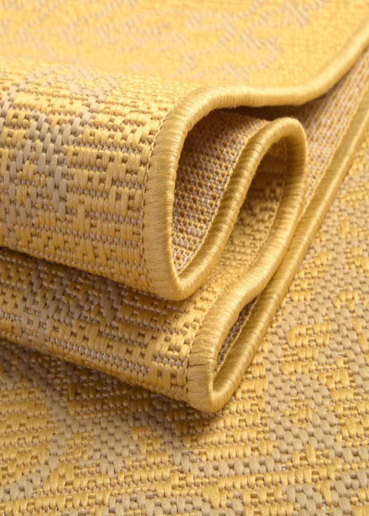 2' x 3' Easy-Clean Botanical Indoor / Outdoor Rug