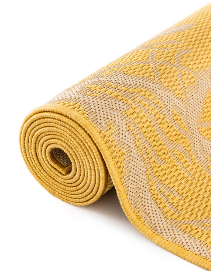Detail image of 2' x 3' Easy-Clean Botanical Indoor / Outdoor Rug