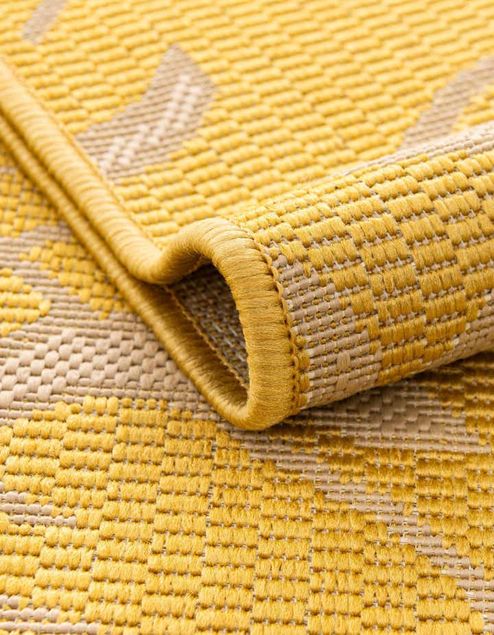 2' x 3' Easy-Clean Botanical Indoor / Outdoor Rug