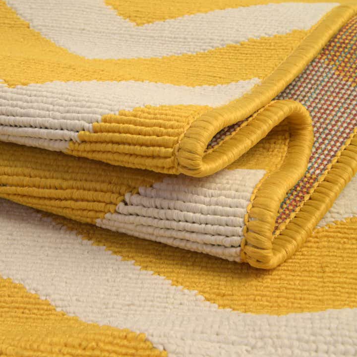 5' 3 x 8' Easy-Clean Coastal Indoor / Outdoor Rug