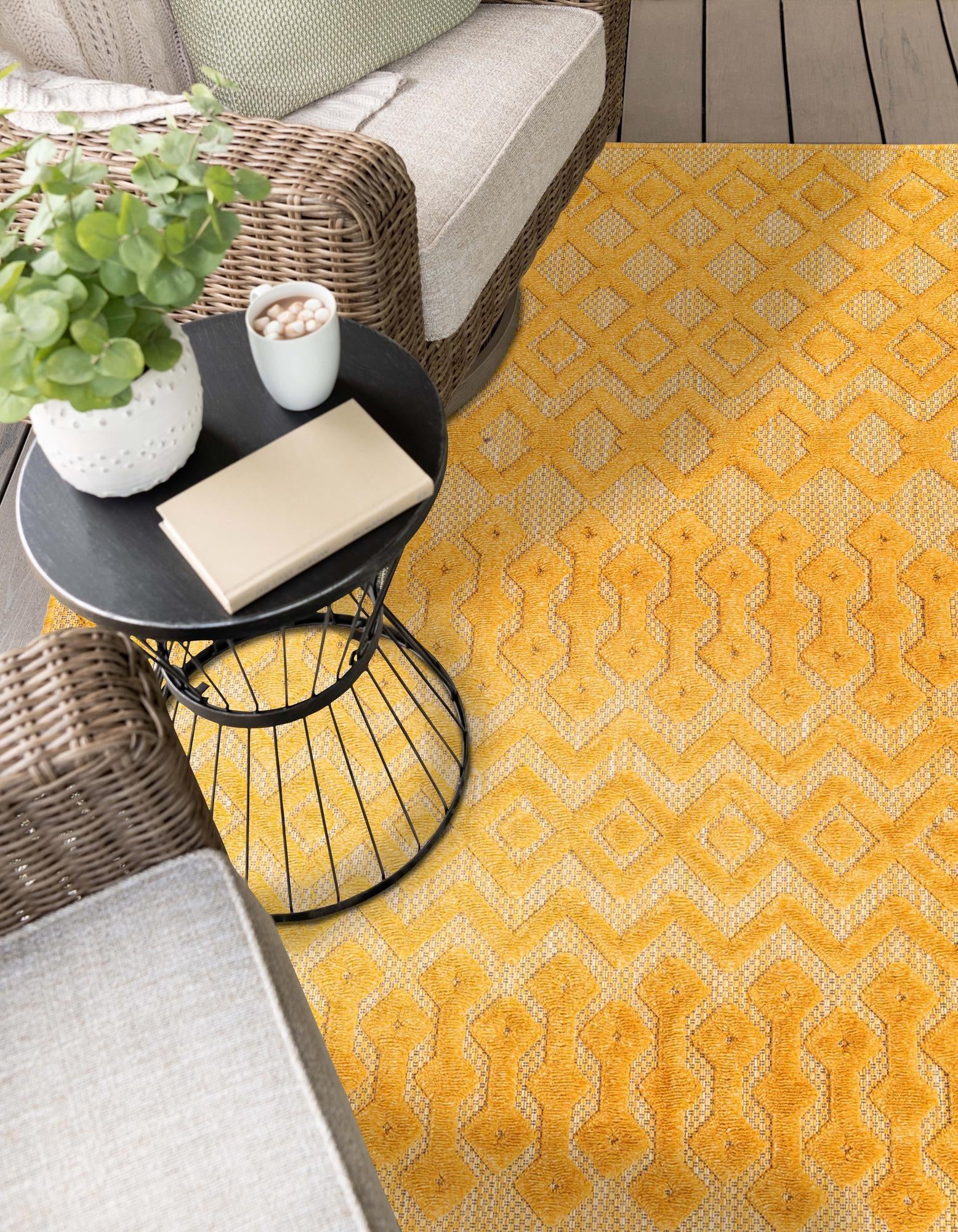 9' x 12' Easy-Clean Trellis Textured Indoor / Outdoor Rug