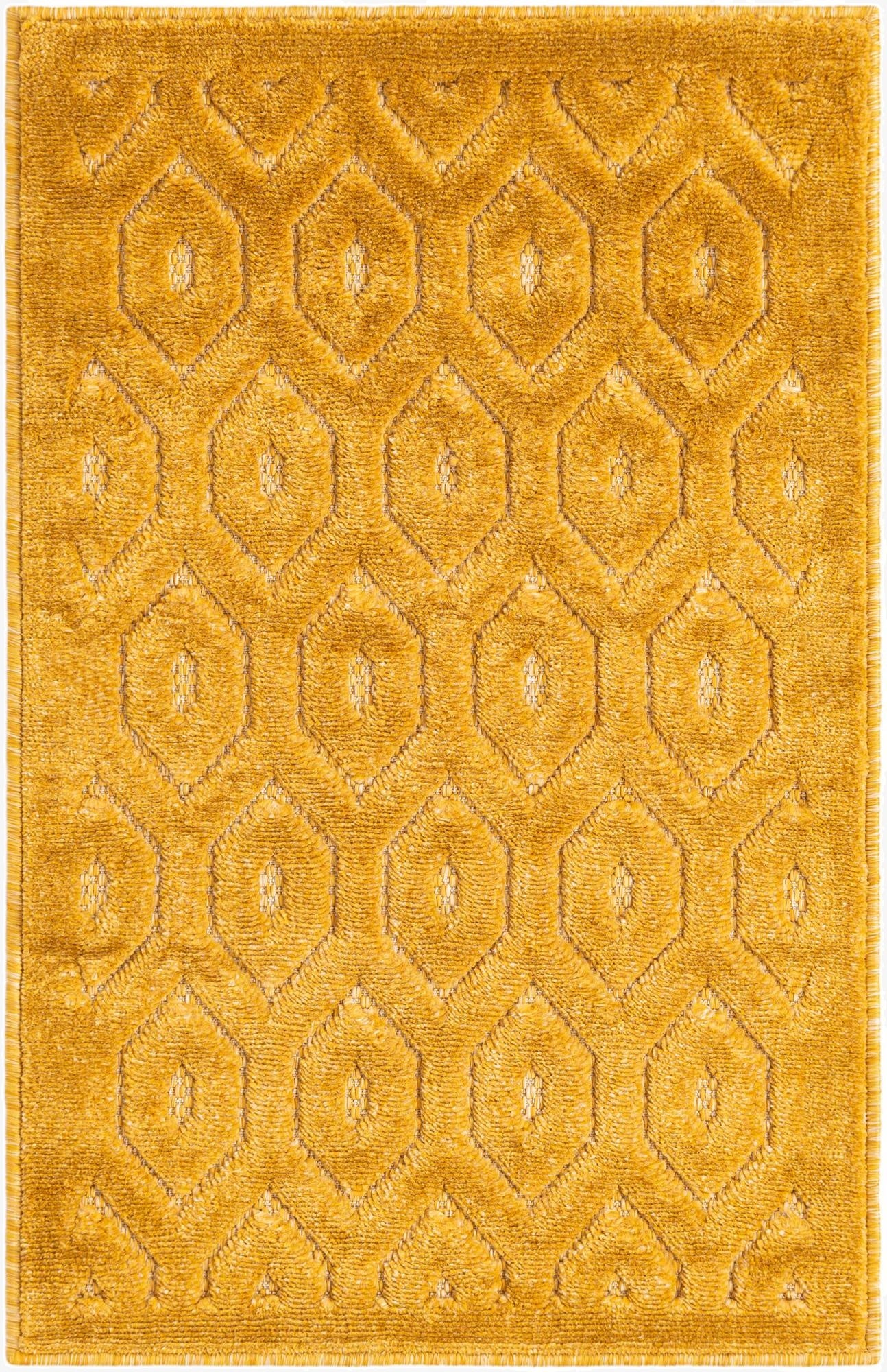 Primary image  2' x 3'  Easy-Clean Trellis Textured Indoor / Outdoor Rug
