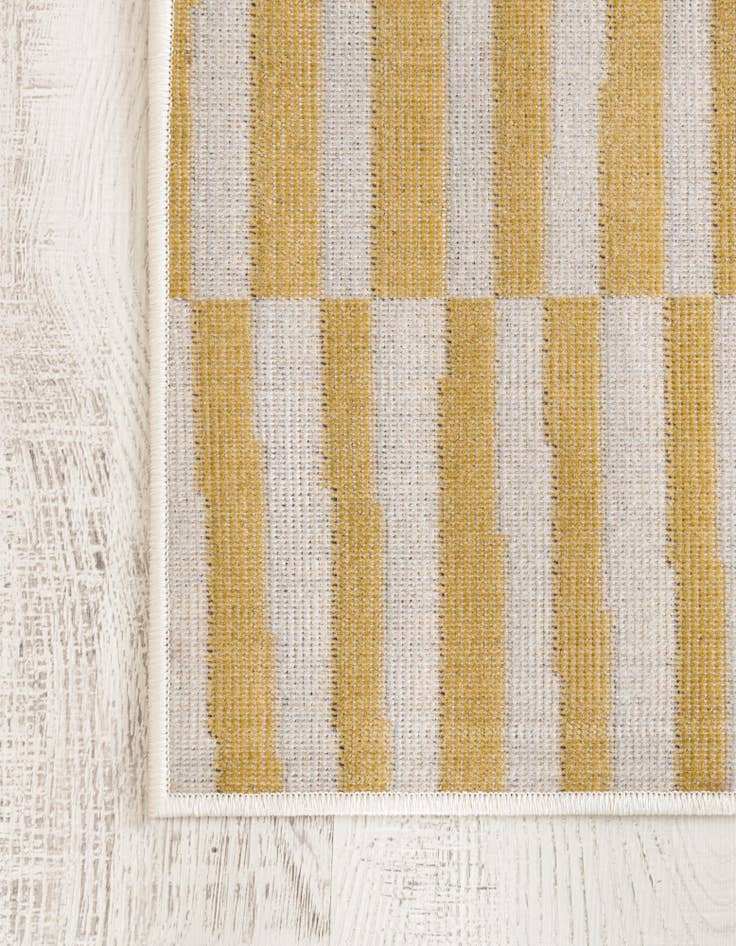 Detail image of 5' 3 x 8' SoHo Rug