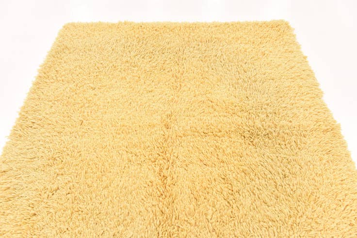 Detail image of 5' x 6' 3 Solid Shag Rug