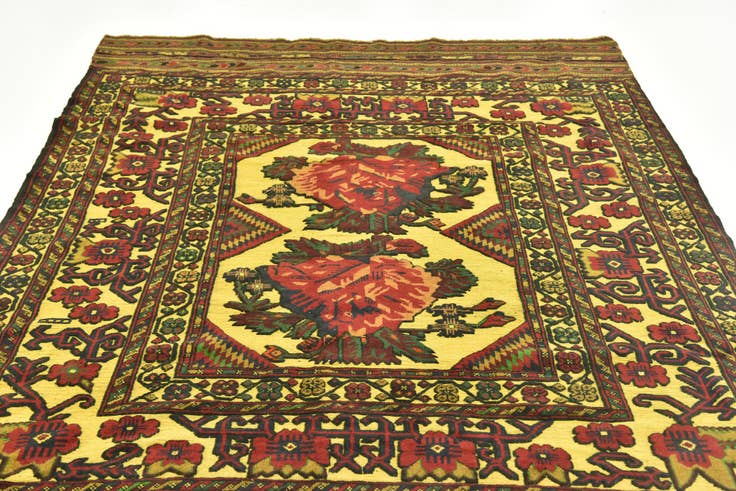 Detail image of 6' 3 x 9' 8 Hand Knotted Sumak Wool Rug