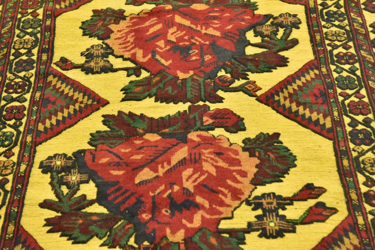 Detail image of 6' 3 x 9' 8 Hand Knotted Sumak Wool Rug