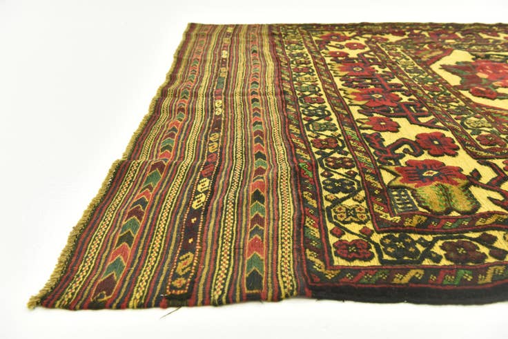 Detail image of 6' 3 x 9' 8 Hand Knotted Sumak Wool Rug