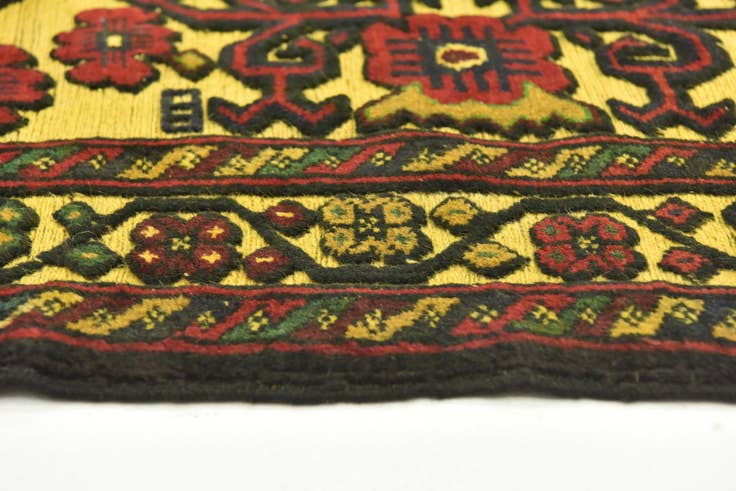 Detail image of 6' 3 x 9' 8 Hand Knotted Sumak Wool Rug