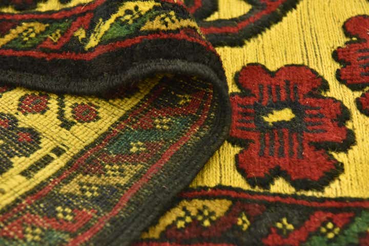 6' 3 x 9' 8 Hand Knotted Sumak Wool Rug