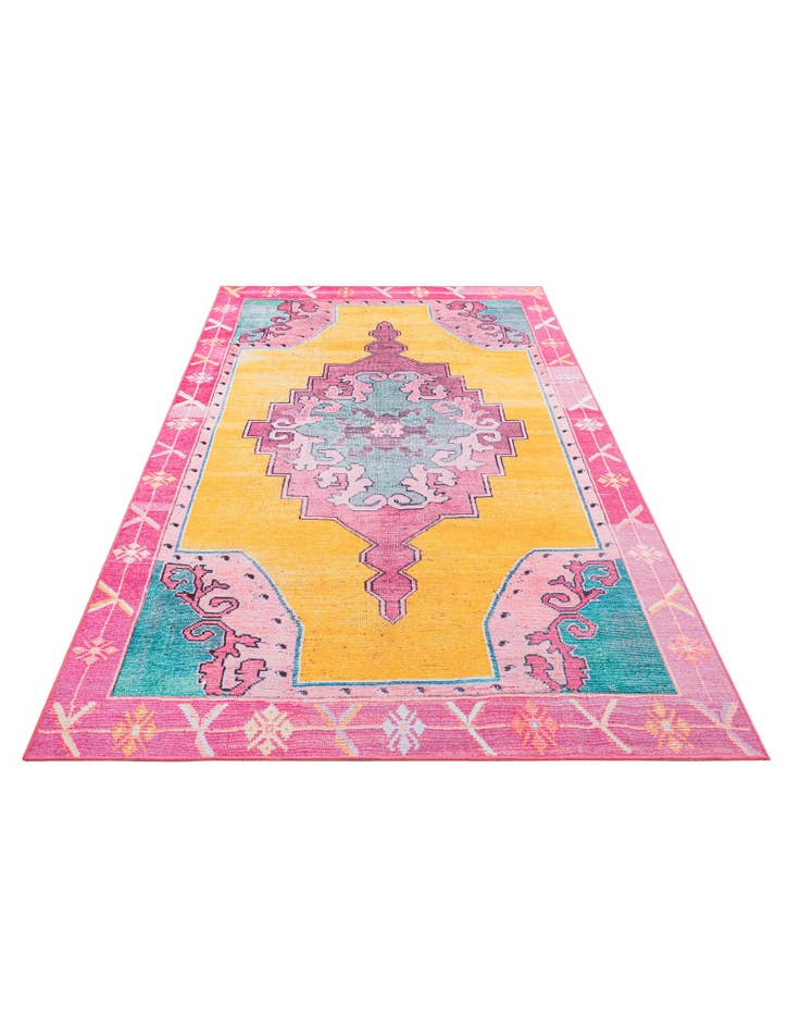 Detail image of 5' x 7' 10 Washable Timeless Rug