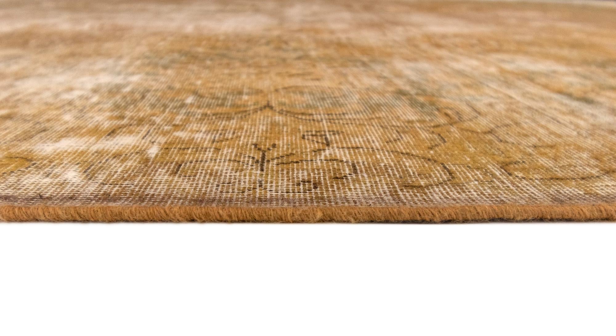 9' 8 x 13' 7 Vintage Royal Wool Rug