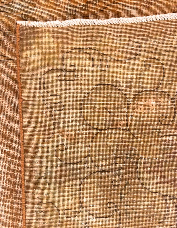 Detail image of 9' 8 x 13' 7 Vintage Royal Wool Rug