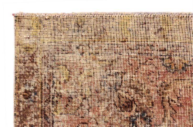 Detail image of 9' 1 x 12' 10 Vintage Royal Wool Rug