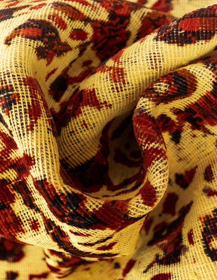 Detail image of 9' 2 x 12' 6 Vintage Royal Wool Rug