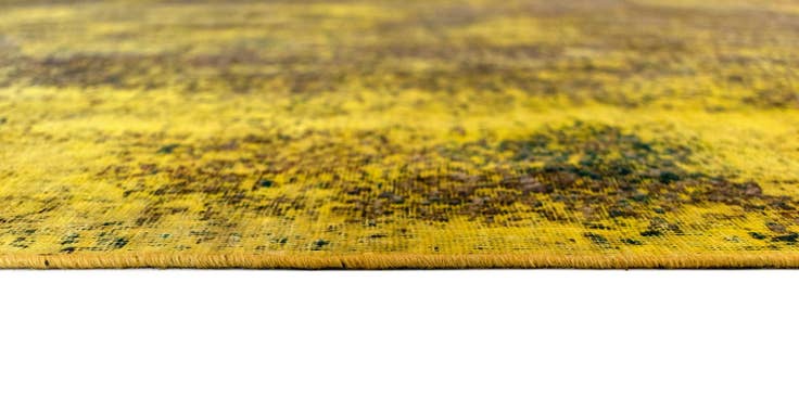 Detail image of 9' 7 x 12' 4 Vintage Royal Wool Rug