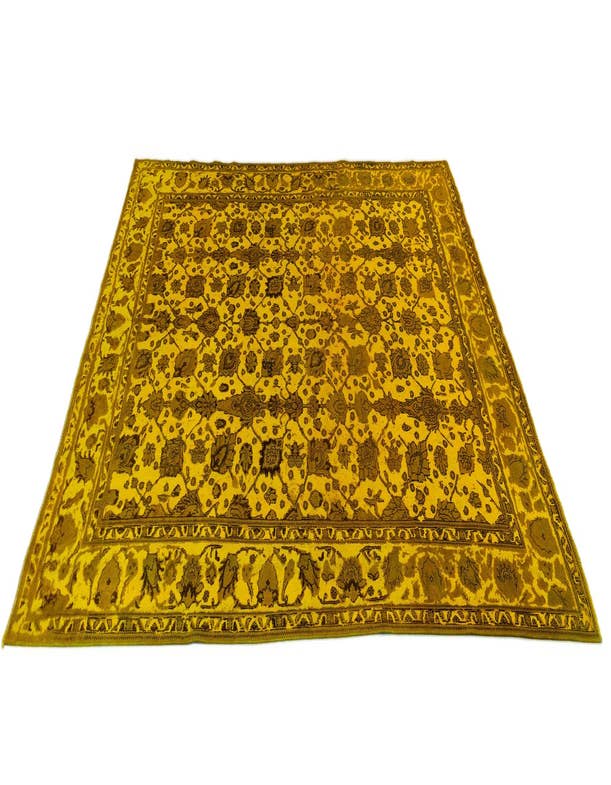 Detail image of 9' 11 x 12' 4 Vintage Royal Wool Rug