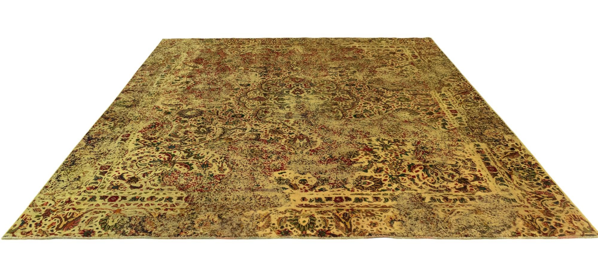 9' 1 x 10' 1 Vintage Royal Wool Rug