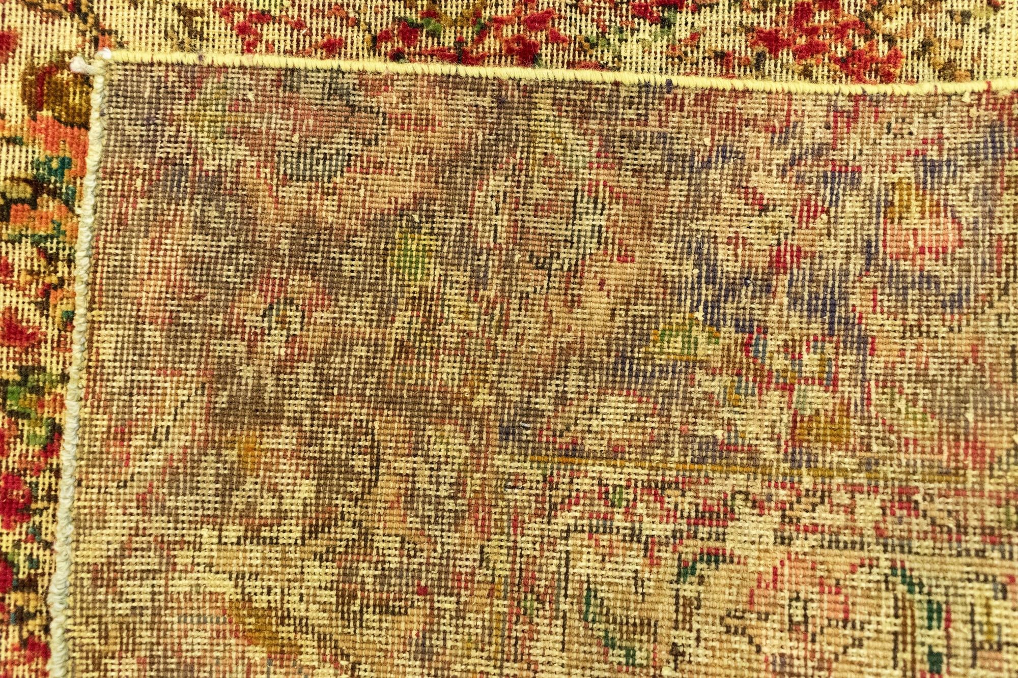 9' 1 x 10' 1 Vintage Royal Wool Rug