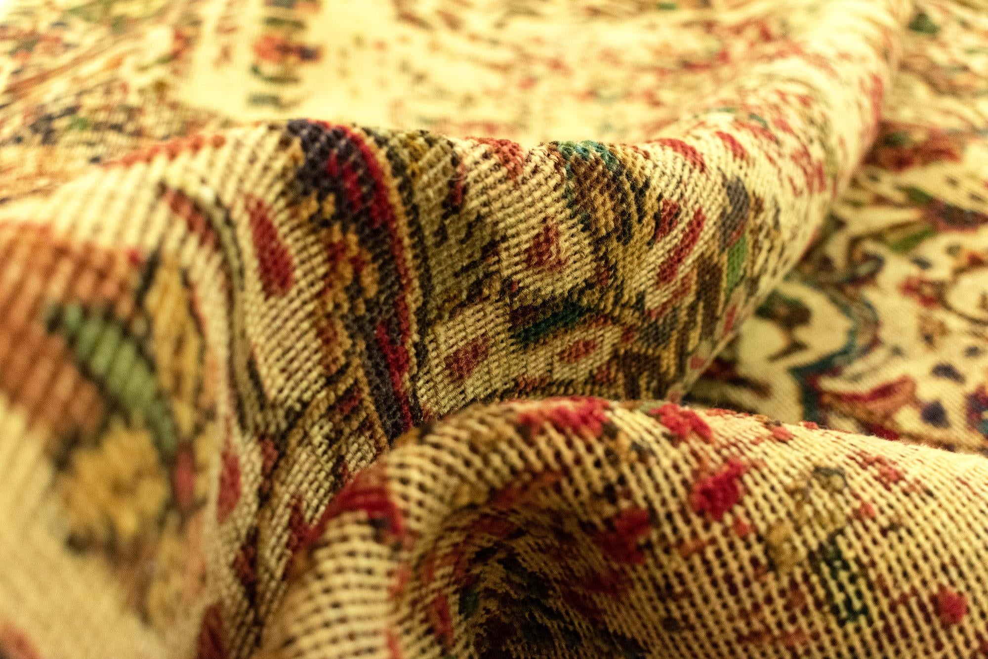 9' 1 x 10' 1 Vintage Royal Wool Rug