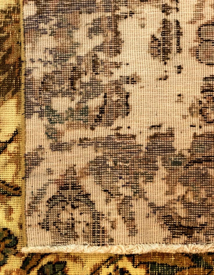 Detail image of 8' 8 x 11' 5 Vintage Royal Wool Rug