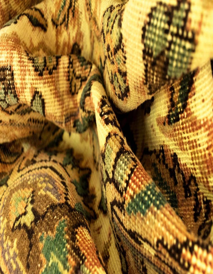 Detail image of 8' 8 x 11' 5 Vintage Royal Wool Rug