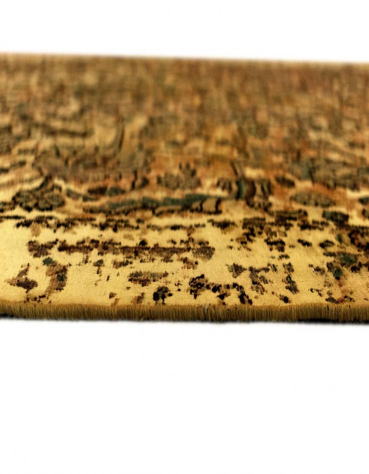 Detail image of 8' 8 x 11' 5 Vintage Royal Wool Rug