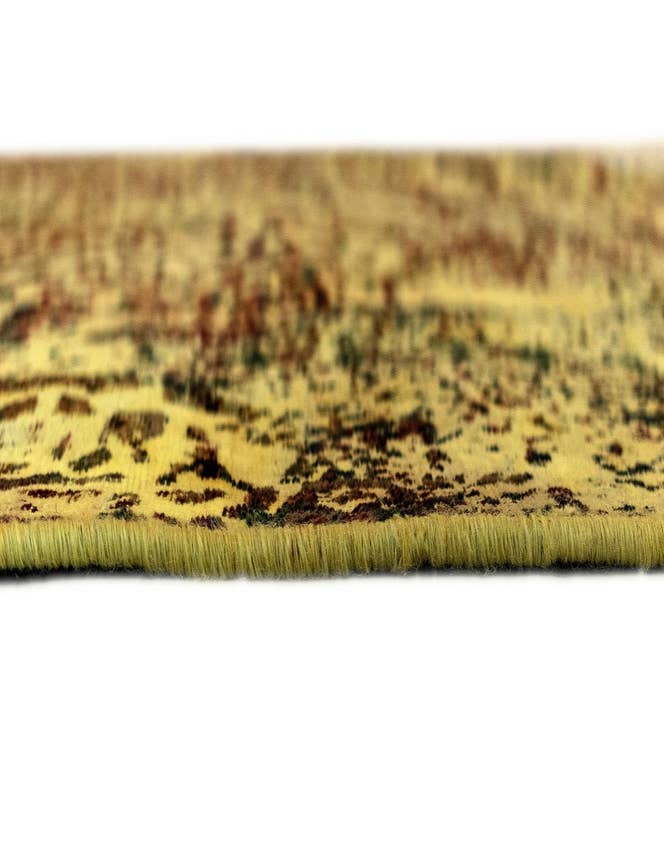 Detail image of 6' 5 x 8' 10 Vintage Royal Wool Rug