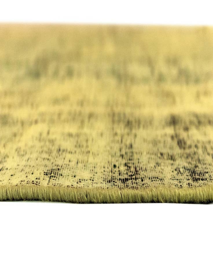 Detail image of 6' 11 x 10' 11 Vintage Royal Wool Rug