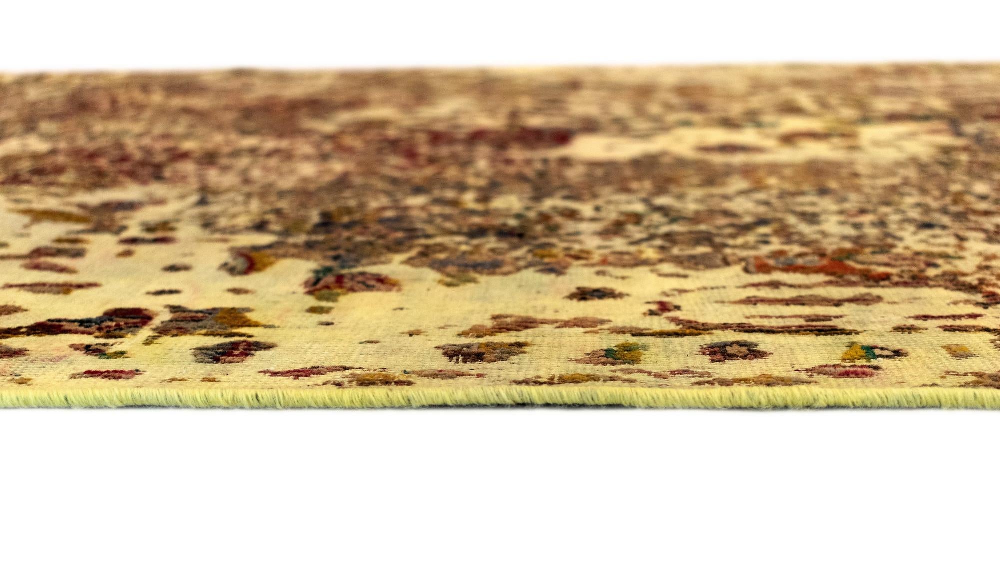 5' 10 x 8' 11 Vintage Royal Wool Rug