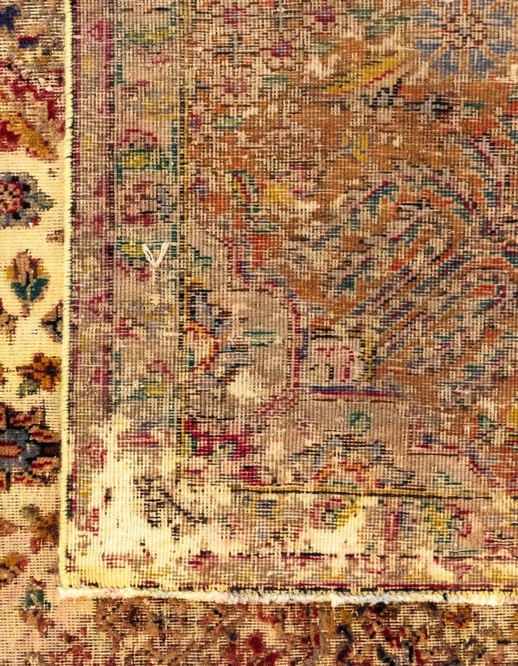 Detail image of 5' 10 x 8' 11 Vintage Royal Wool Rug