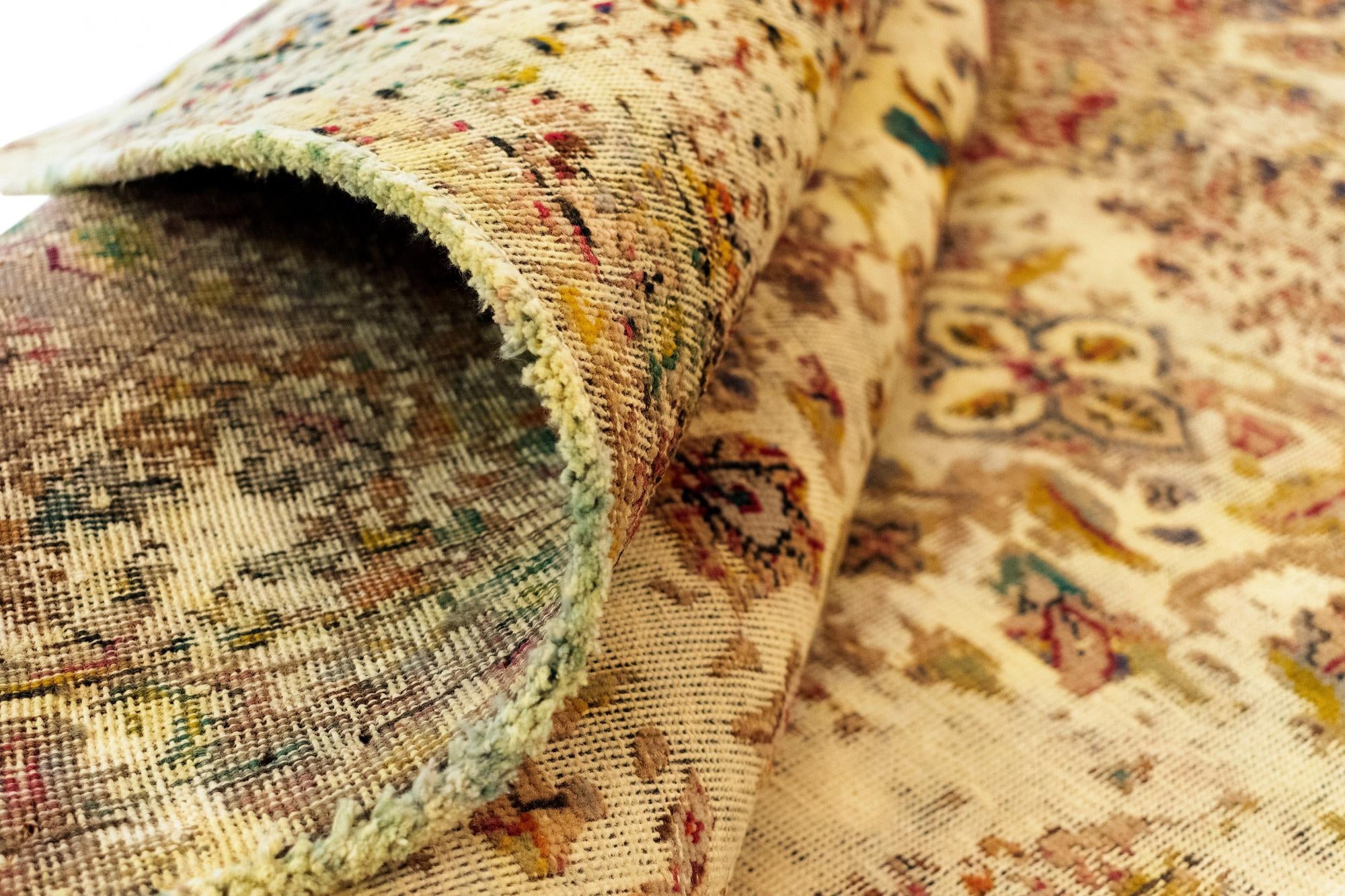 5' 10 x 8' 11 Vintage Royal Wool Rug