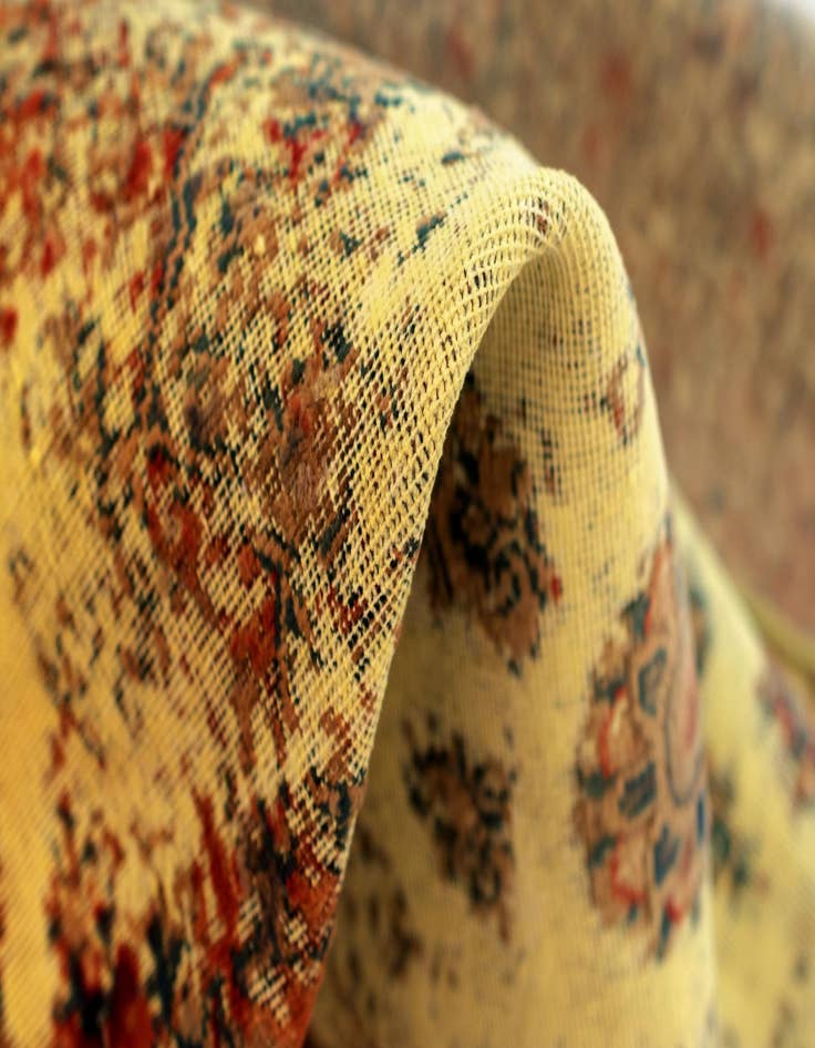 Detail image of 6' 5 x 10' Vintage Royal Wool Rug