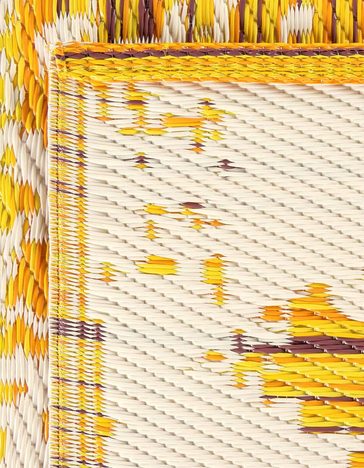 Detail image of 7' 10 x 10'  Washable Vista Breeze Indoor / Outdoor Rug