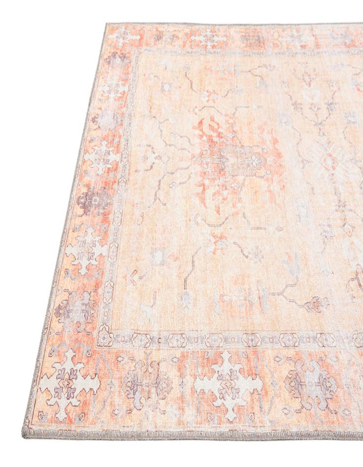 Detail image of 4' 10 x 7' 4 Yara Rug