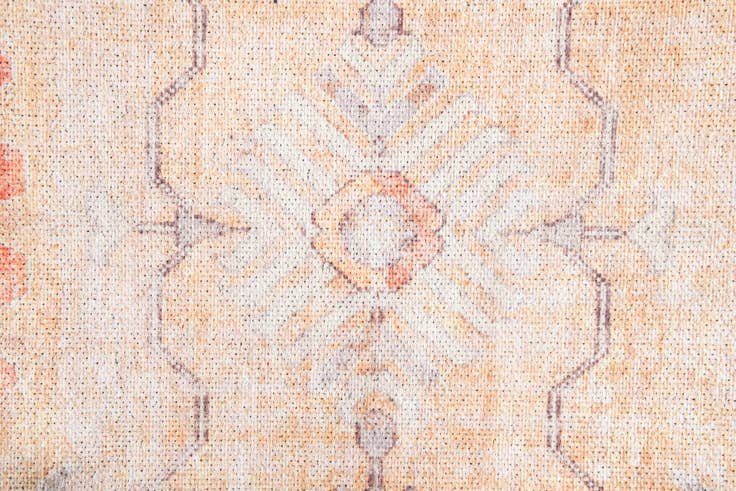 Detail image of 4' 10 x 7' 4 Yara Rug