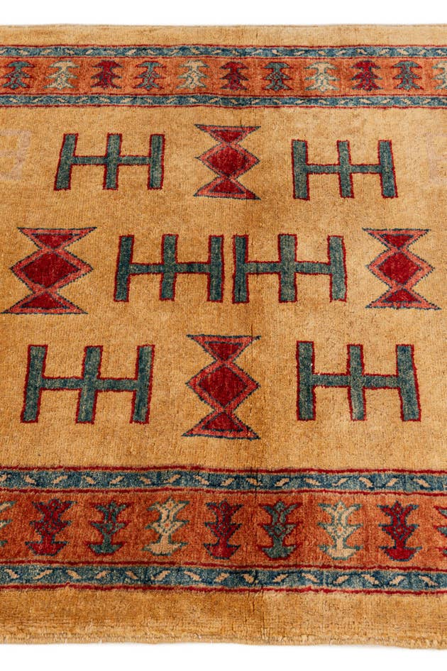 Detail image of 3' 5 x 5' 6 Hand Knotted Ziegler Wool Rug
