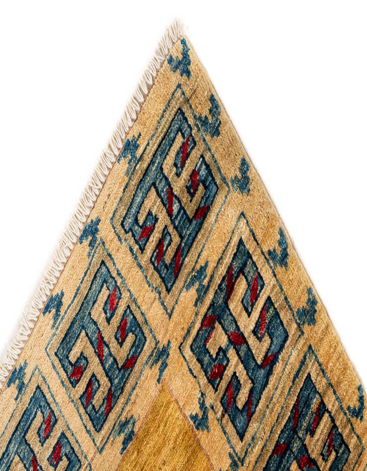 Detail image of 6' 5 x 7' 4  Hand Knotted Ziegler Wool Rug