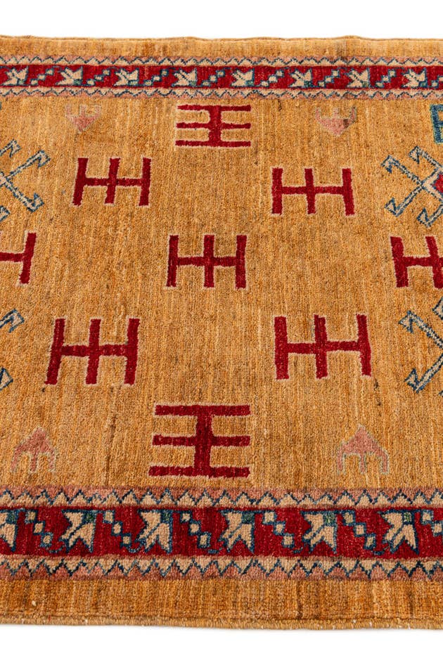 Detail image of 2' 7 x 4' Hand Knotted Ziegler Wool Rug