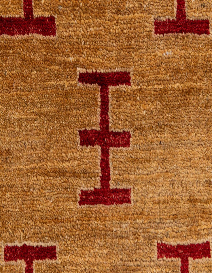 Detail image of 2' 7 x 4' 1  Hand Knotted Ziegler Wool Rug