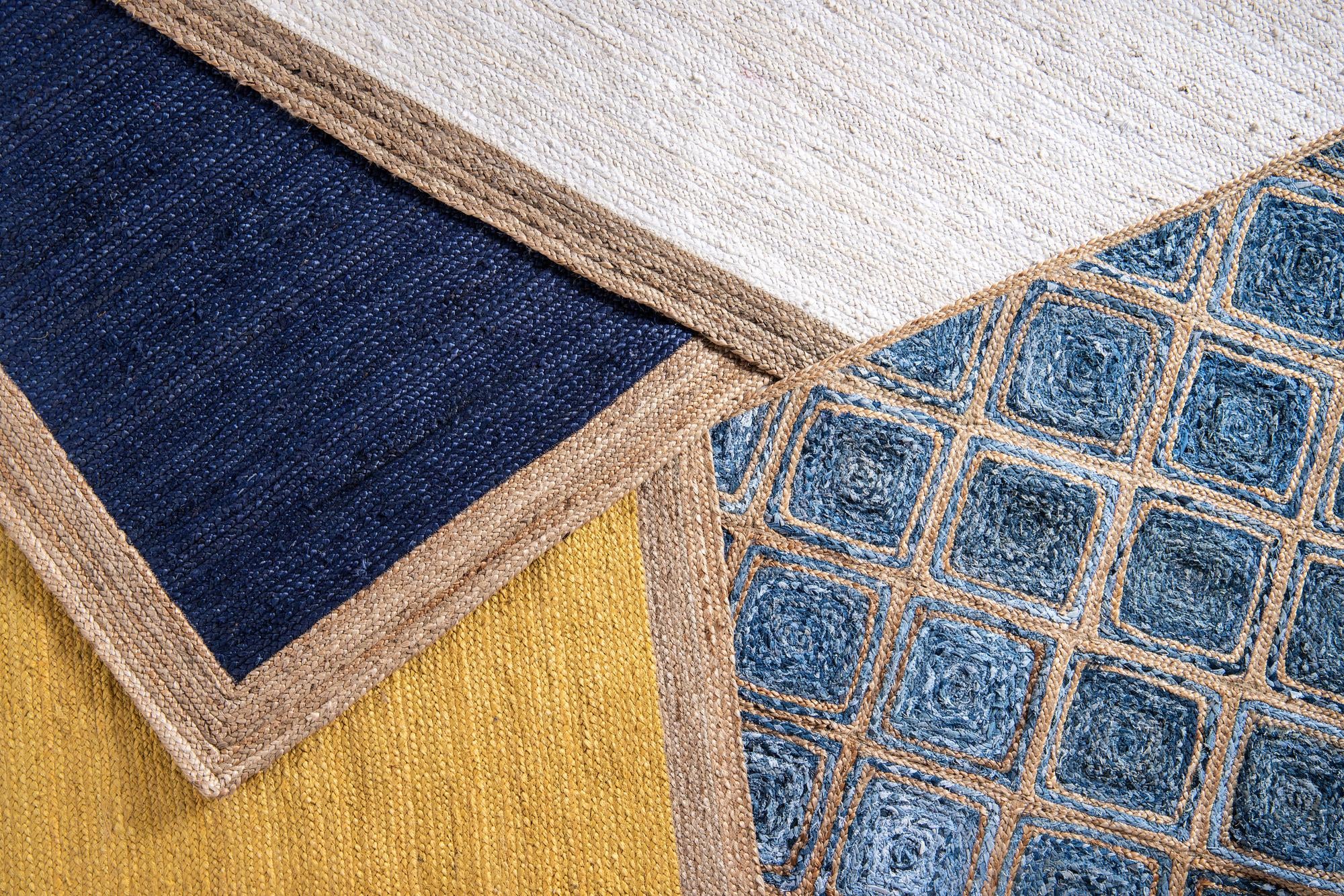 3' 3 x 3' 3 Handmade Braided Jute Round Rug