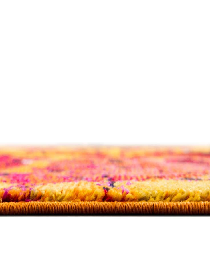 Detail image of 8' x 8'  Washable Casablanca Round Rug