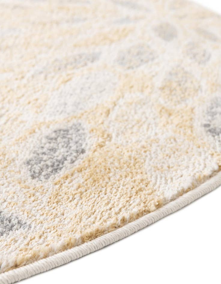 Detail image of 6' x 6' Charleston Round Rug