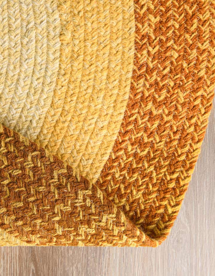 3' 1 x 3' 1 Handmade Hand Braided Wool Round Rug