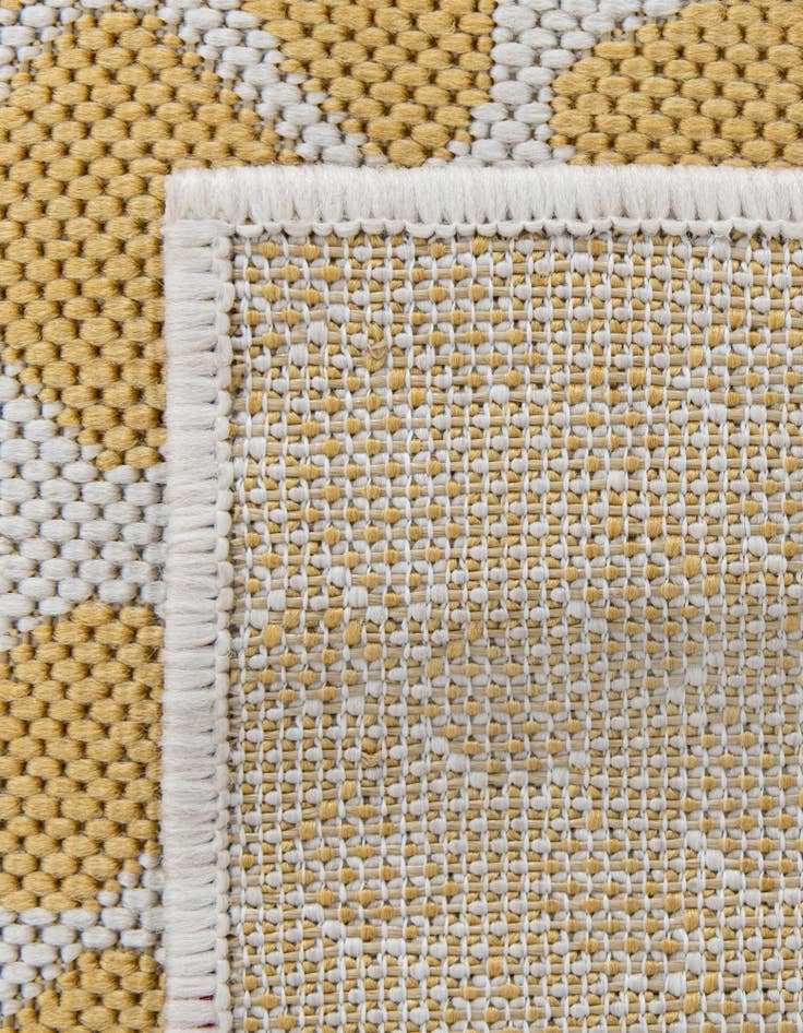 Detail image of 7' x 7' Easy-Clean Jill Zarin Indoor / Outdoor Round Rug
