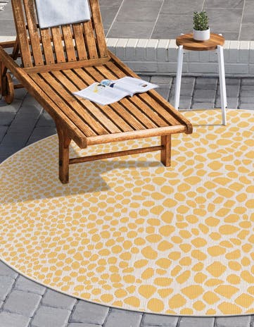 Yellow Easy-Clean Jill Zarin Indoor / Outdoor Round Rug