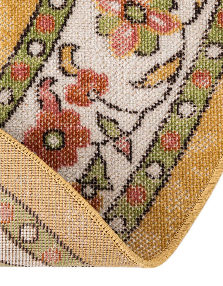 Detail image of 5' 3 x 5' 3 Lucerne Round Rug